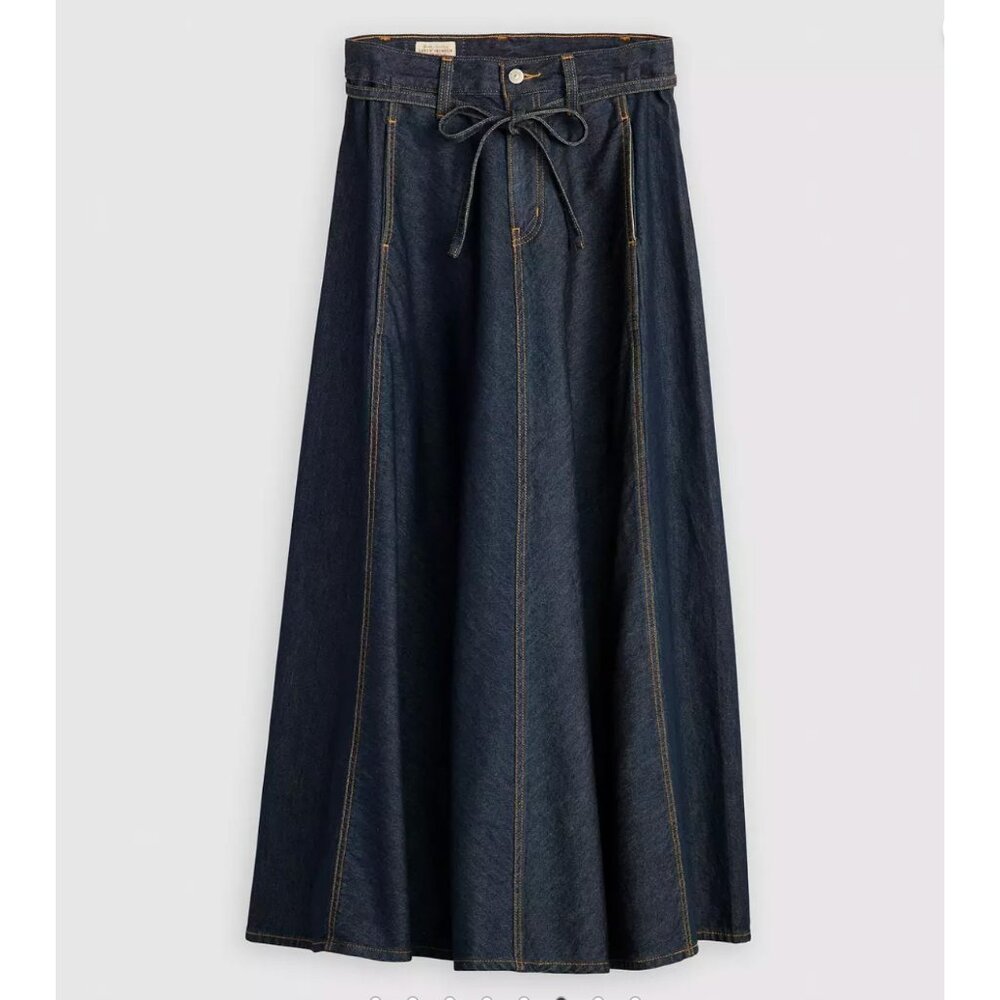 Levi's Women's Premium Denim XL Skirt Size 25 Square Circle - Dark Wash